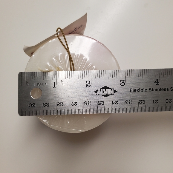 Le Jaedun Candle 1 Wick Flower Design - Picture 6 of 13